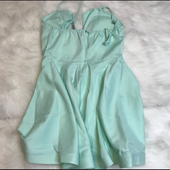 Medium dress - Picture 2 of 2